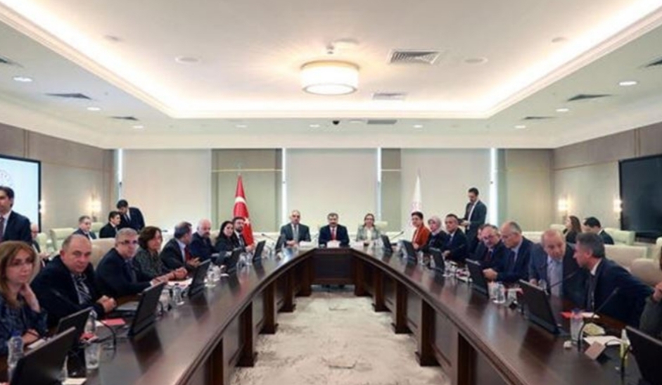 Perdenin arka planında neler yaşandı: Sokağa çıkma yasağı kararı, Bilim Kurulu üyelerini istifanın eşiğine getirdiği iddiası