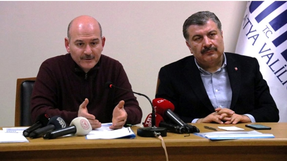 Flaş Flaş: Ankara kulislerinde konuşulan iddia: Süleyman Soylu, Fahrettin Koca ile tartıştı