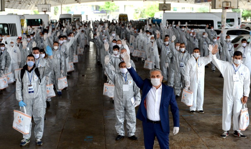 CHP’li Muratpaşa Belediyesi, 3 günde 80 bin kişiye ulaştı, Türkiye’ye örnek oldu: Maskeler kapı kapı dağıtılıyor