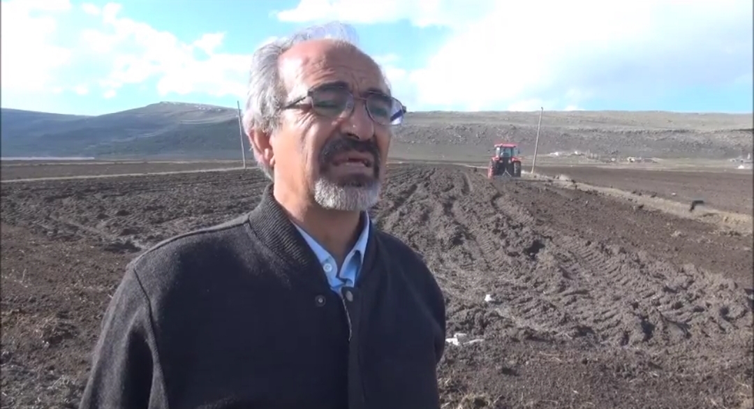 Çiftçi Üretsin diye ödünç tohum dağıttı.