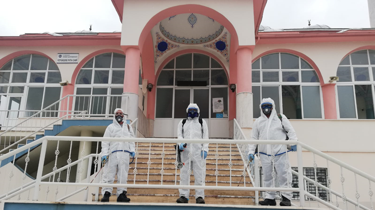 İzmir’de camiler dezenfekte ediliyor 27 Mayıs 2020 Çarşamba