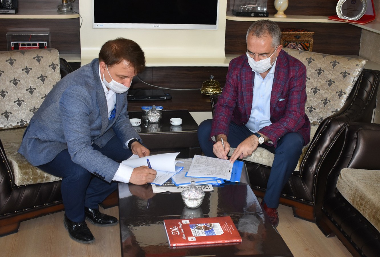 Zile Belediyesinde toplu iş sözleşmesi imzalandı