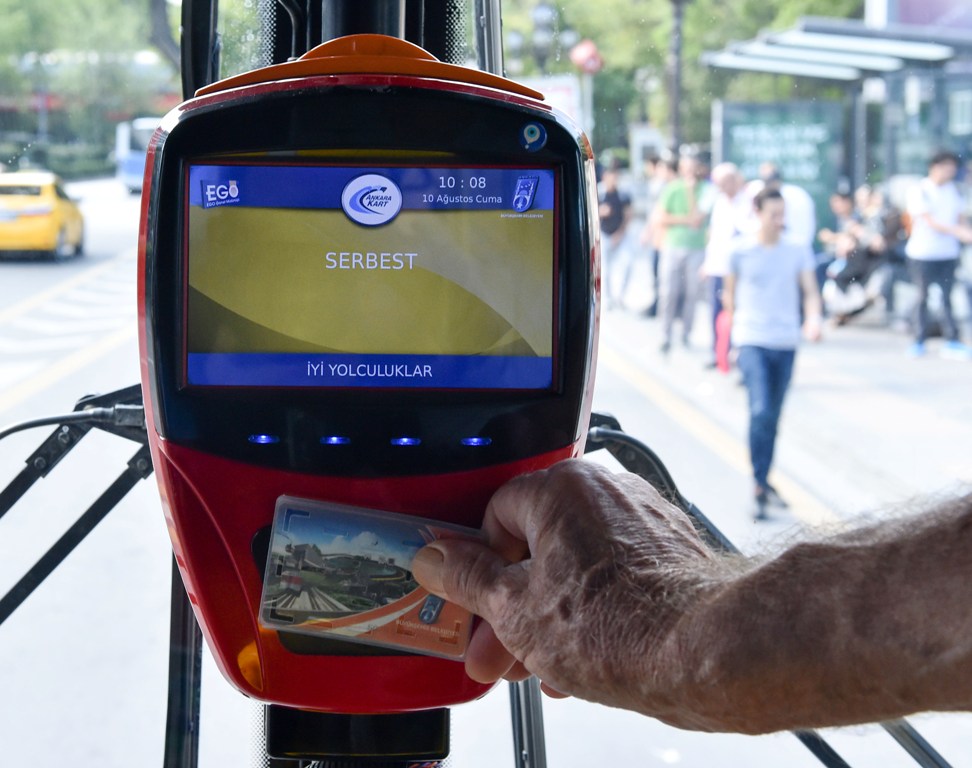 Başkentte 65 yaş üzeri vatandaşalar toplu taşıma hizmeti açıldı