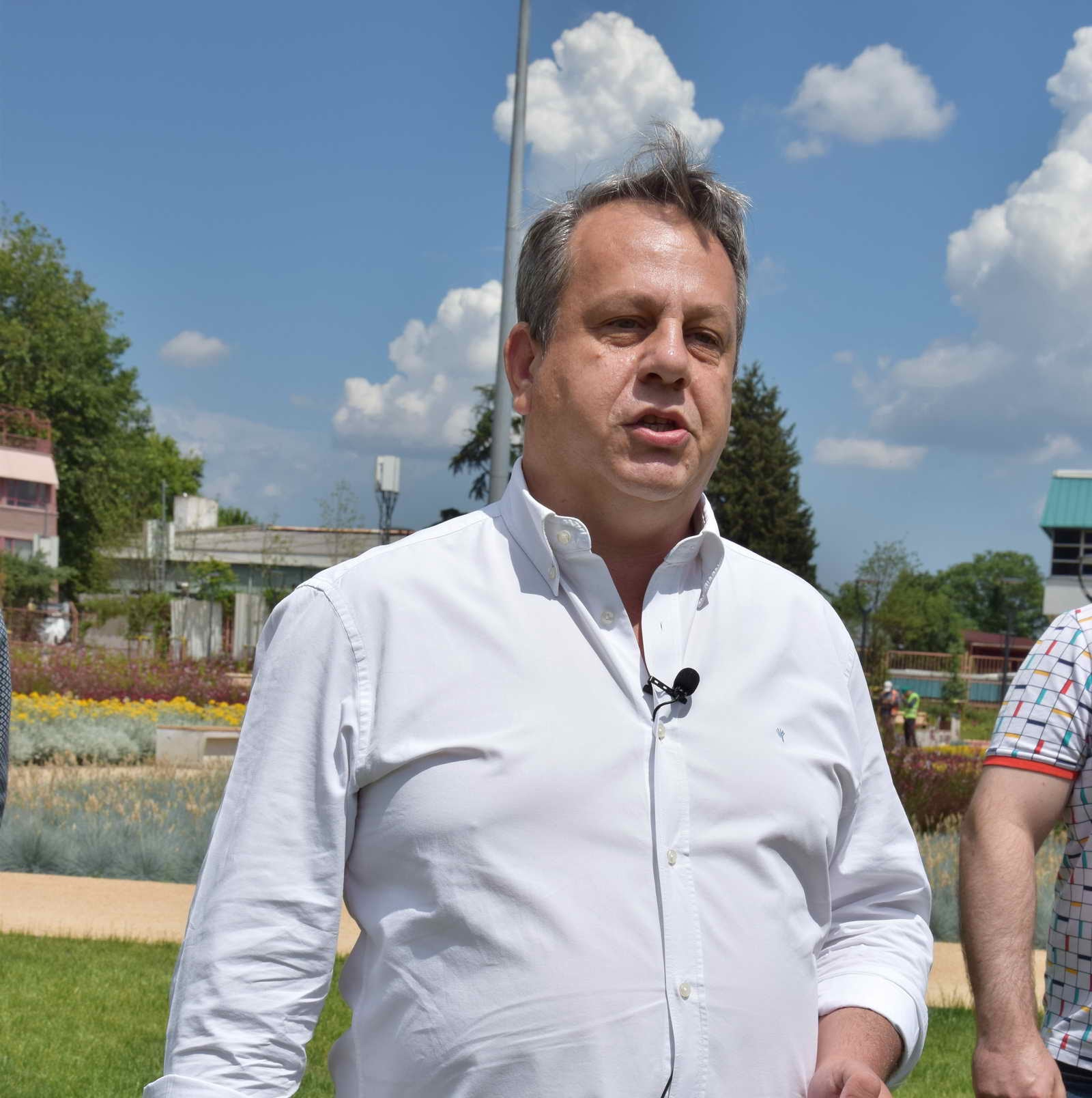 AKYOLCULAR: “KÜLTÜRPARK VARKEN, MİLLET BAHÇESİ GEREKSİZ YERE YAPILDI”