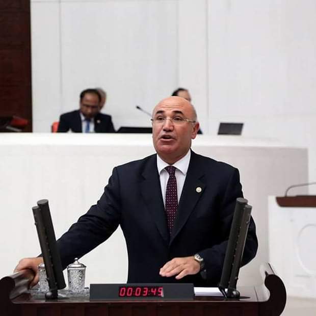 CHP İstanbul Milletvekili Mahmut Tanal rahatsızlandı.