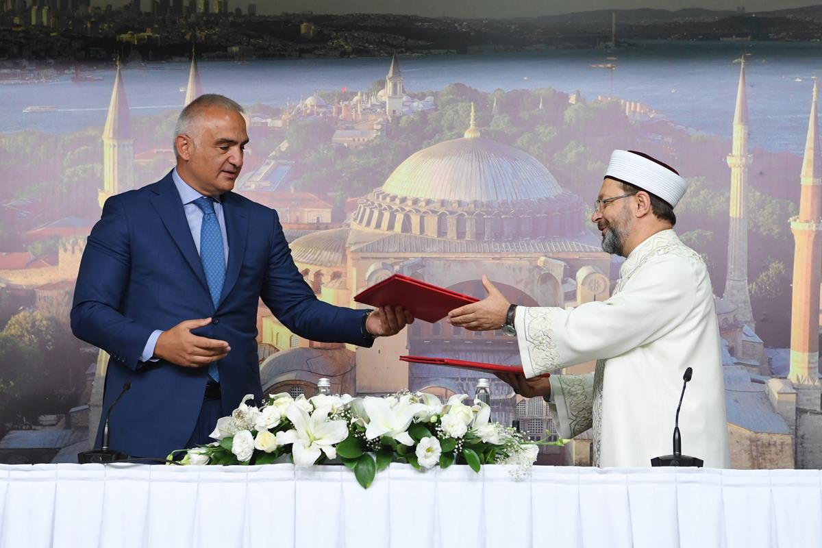 Ayasofya Camii protokolü imzalandı