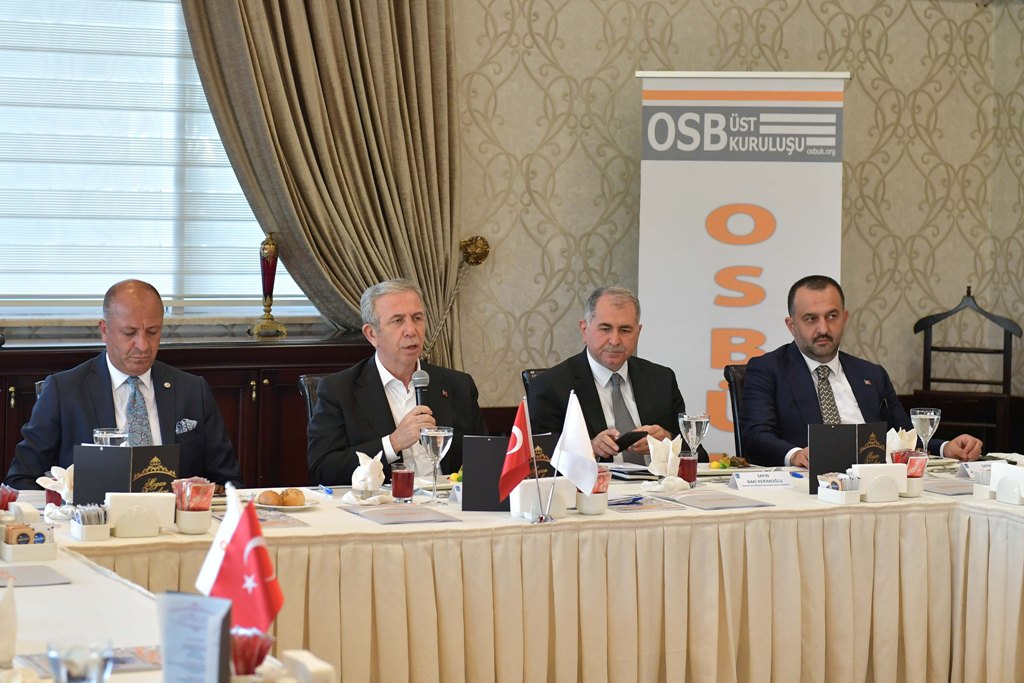 BAŞKAN YAVAŞ’TAN LİYAKAT VURGUSU