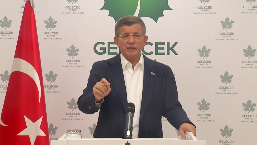 Davutoğlu: Çin Doğu Türkistanlı kardeşlerimize zulümler yapar, AK Parti’den ve MHP’den tek bir ses duyamazsınız