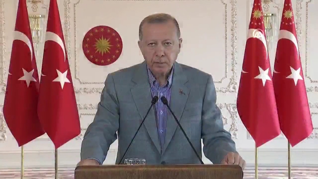 İstanbul Sakarya İzmit otobanı Cumhurbaşkanı Recep Tayyip Erdoğan tarafından video konferansla törenle hizmete açıldı