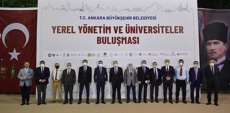 MANSUR YAVAŞ ANKARA’DAKİ ÜNİVERSİTELERİN REKTÖRLERİYLE BULUŞTU