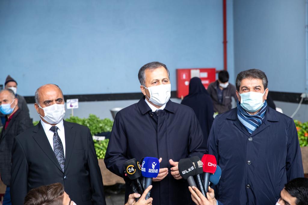 Vali Yerlikaya, HES Kodu Uygulamasına Geçen Esenler Belediyesi Kapalı Pazar Yeri’ni Ziyaret Etti