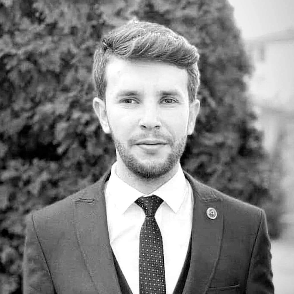 GÖNÜL VERDİĞİ PARTİ CHP SAHİP ÇIKMAYINCA “ANNEME BELEDİYEDE İŞE GİRDİM DİYE YALAN SÖYLEDİM, AFFETSİN”