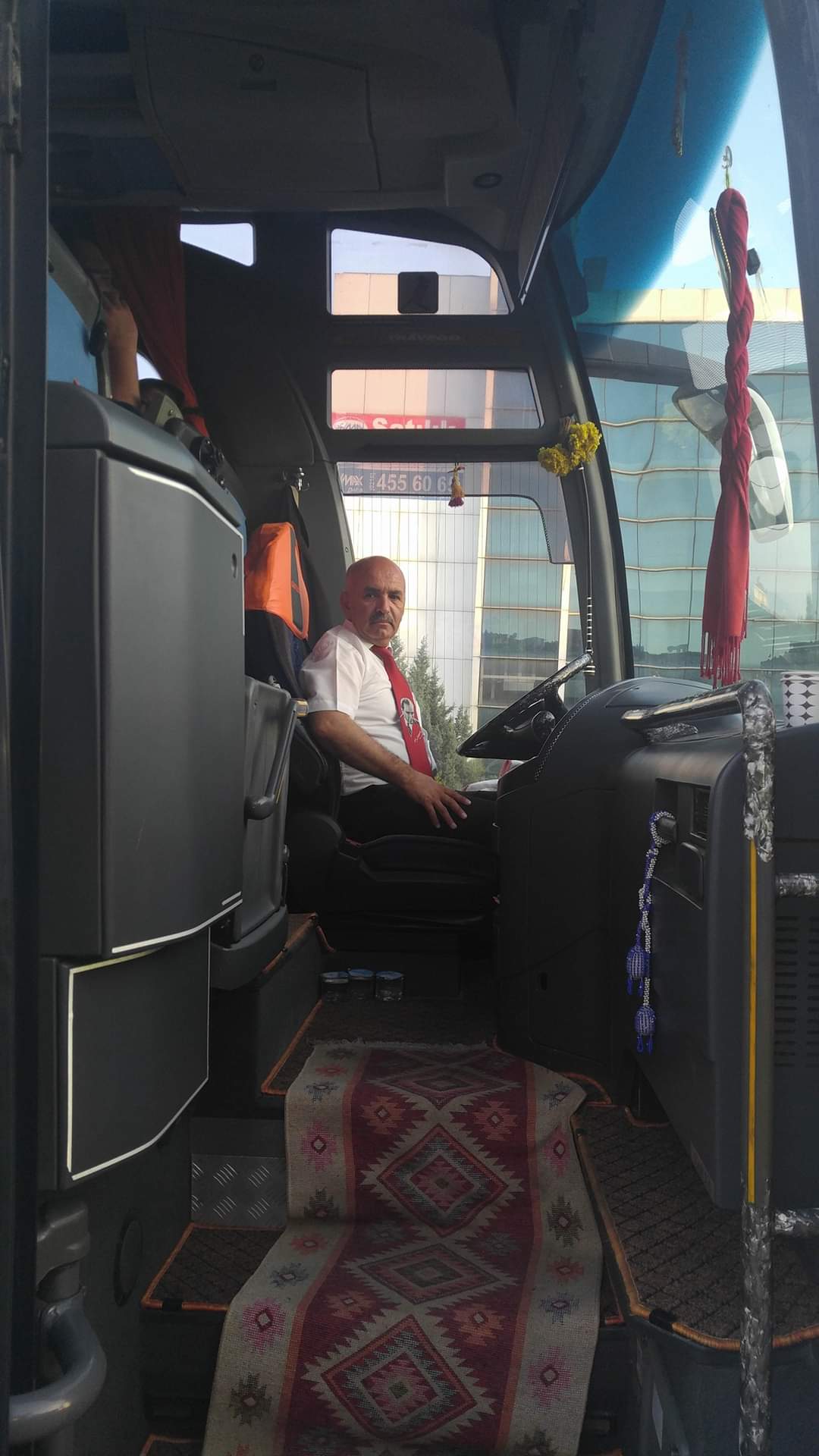 Barış Turizm İşletmecisi Coşkun Başar: Otobüs bizim için bir sevda, bir tutku…