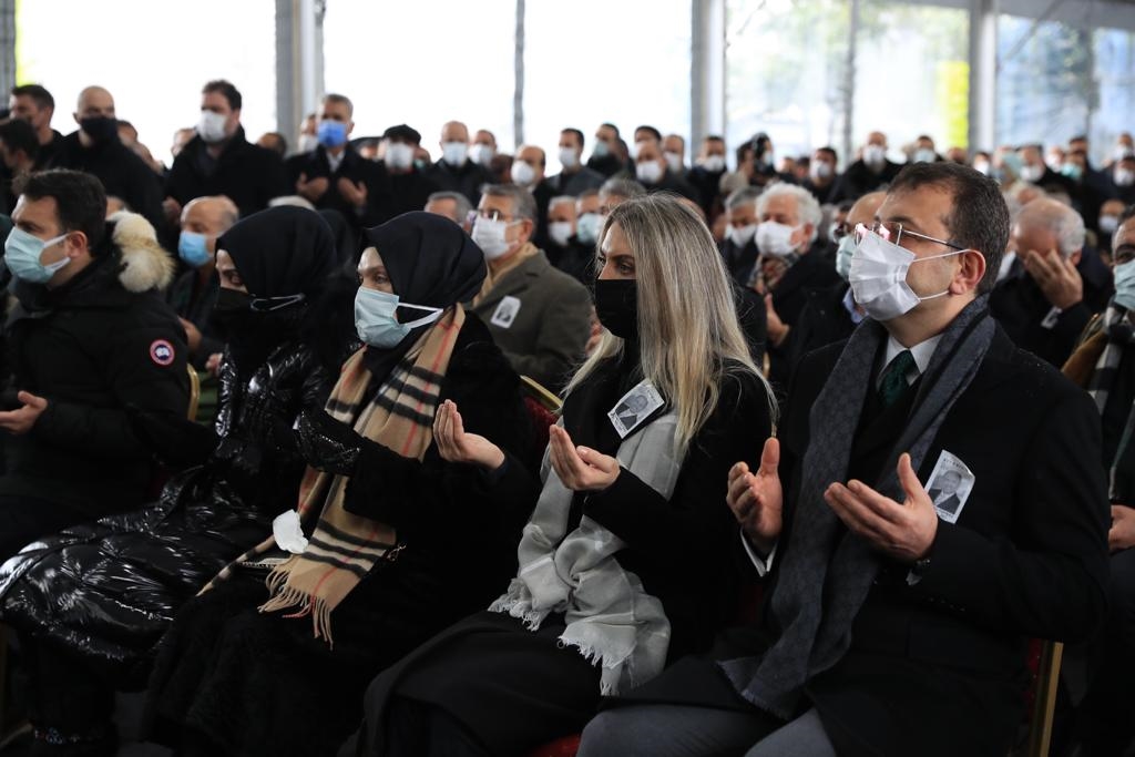 13 YILLIK GÖREV SON BULDU: İBB’DEN KADİR TOPBAŞ’A SON VEDA