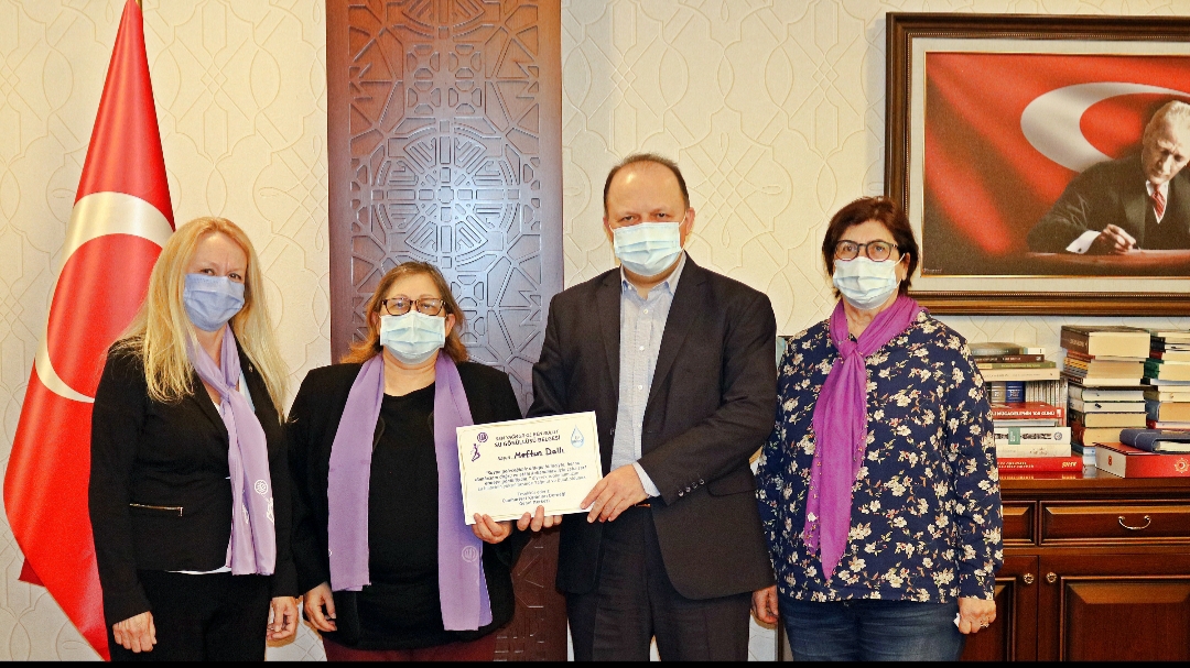 Maltepe Cumhuriyet Kadınları Derneğinden Kaymakam Dallı’ya Nezaket Ziyareti