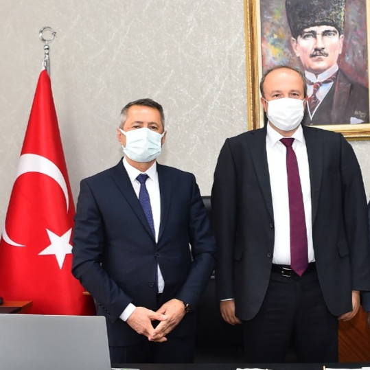 CHP’li Zile İlçe Başkanı Bozdemir’den Hançerli’ye nezaket ziyareti