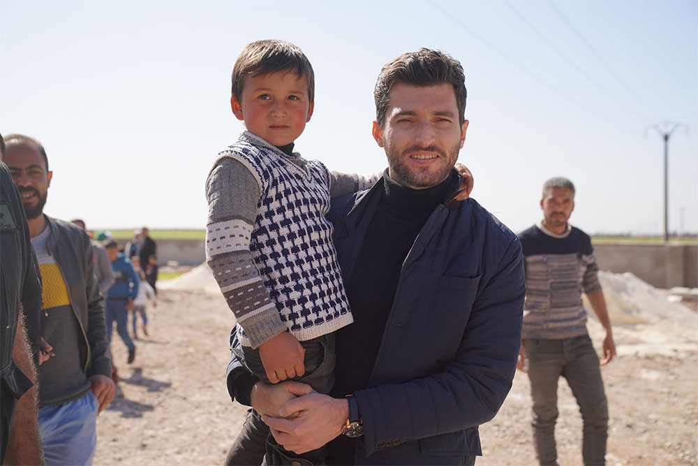 Balalar Üşümesin Kampanyası Yardımları Türkmenlere Ulaştırıldı