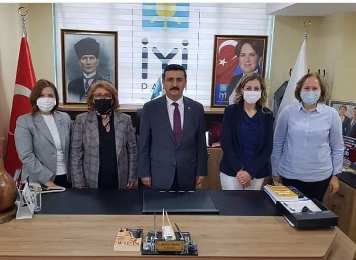 “GÜNEŞİN KADINLARI”  BURSA’DA DA  KOLLARI SIVADI