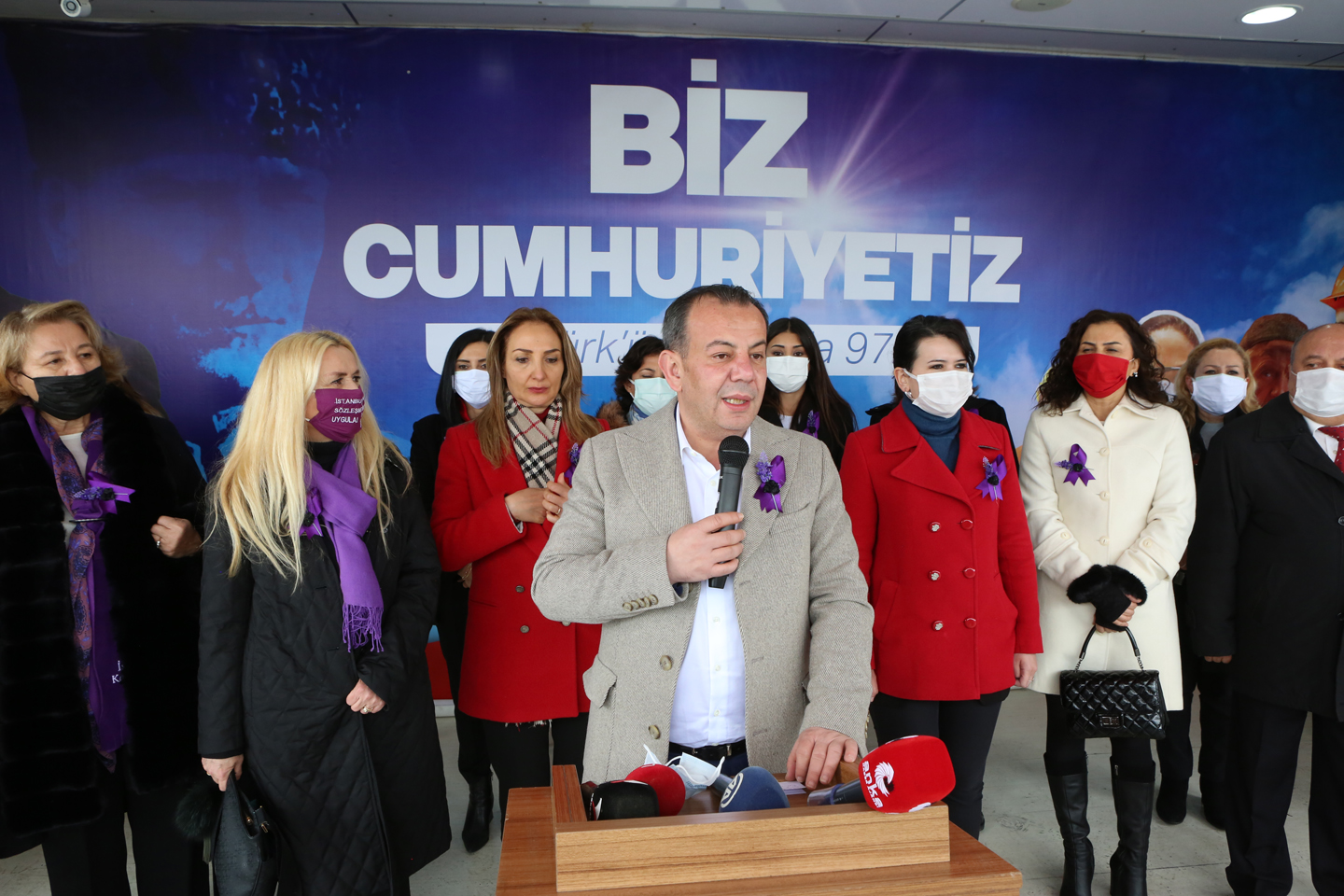 Münevver Karabulut, Emine Bulut ve Özgecan Arslan anıldı