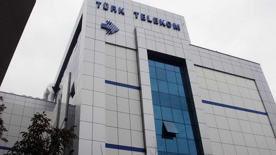Telekom'a atanan AKP'liler 12 ayda 18 maaş alıyor!