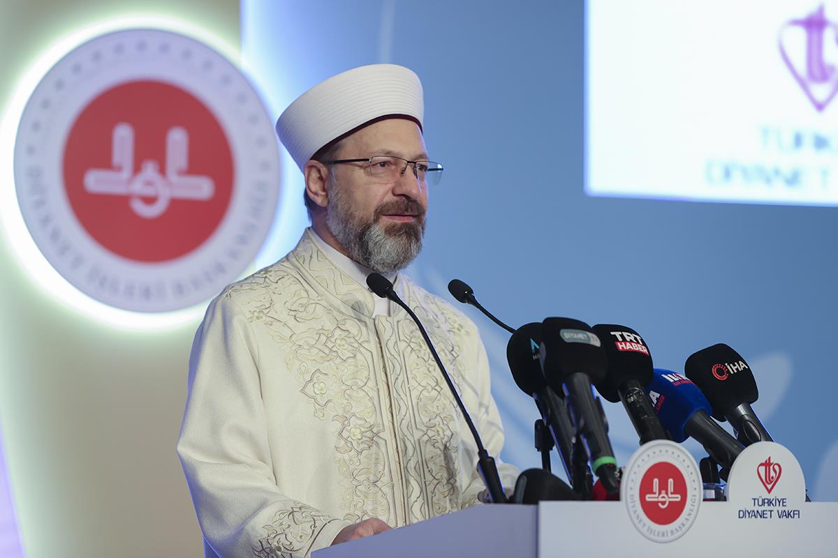 Diyanet İşleri Başkanı Erbaş, Ramazan temasını açıkladı: “Şifa Ayı Ramazan