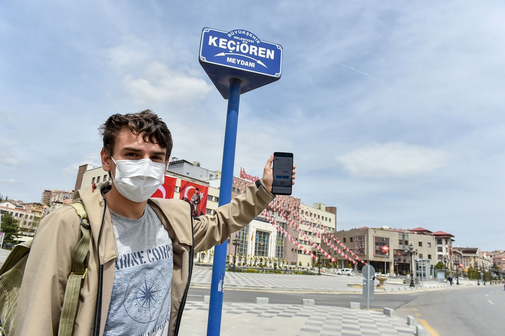 ANKARA MEYDANLARINDA ÜCRETSİZ İNTERNET AĞI GENİŞLİYOR