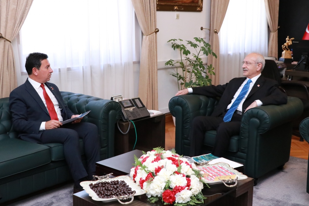 BAŞKAN ARAS CHP LİDERİ KILIÇDAROĞLU’NU MAKAMINDA ZİYARET ETTİ