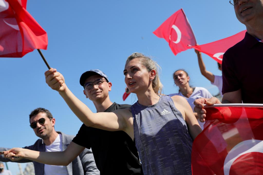 İMAMOĞLU: “İSTANBUL’UN ENERJİSİ HEP YUKARIDA OLSUN”