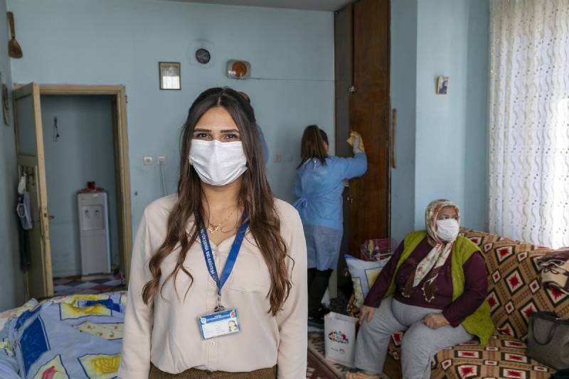 CHP’li Mersin Büyükşehir Belediyesi,Pembe Teyze Ve İbrahim Amca’ya Aile Oldu