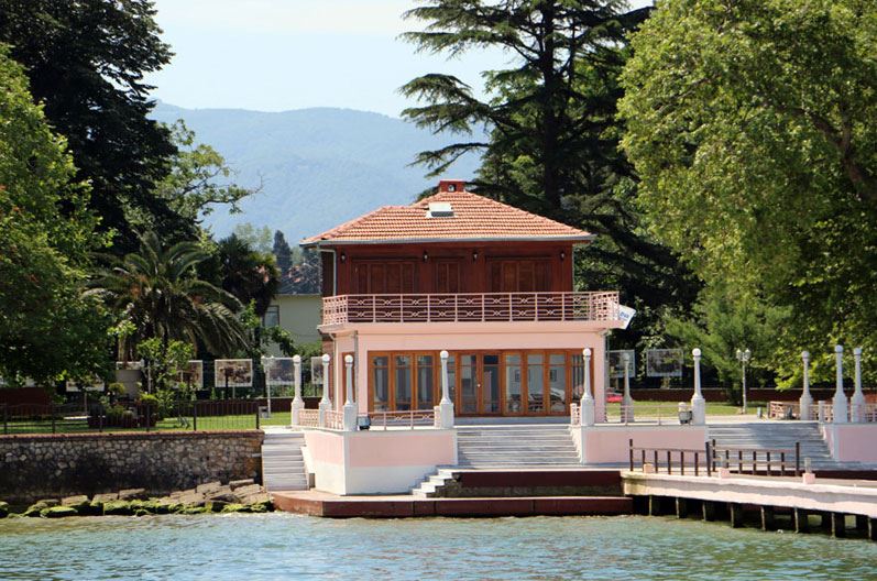 Yalova’da Yürüyen Köşk: