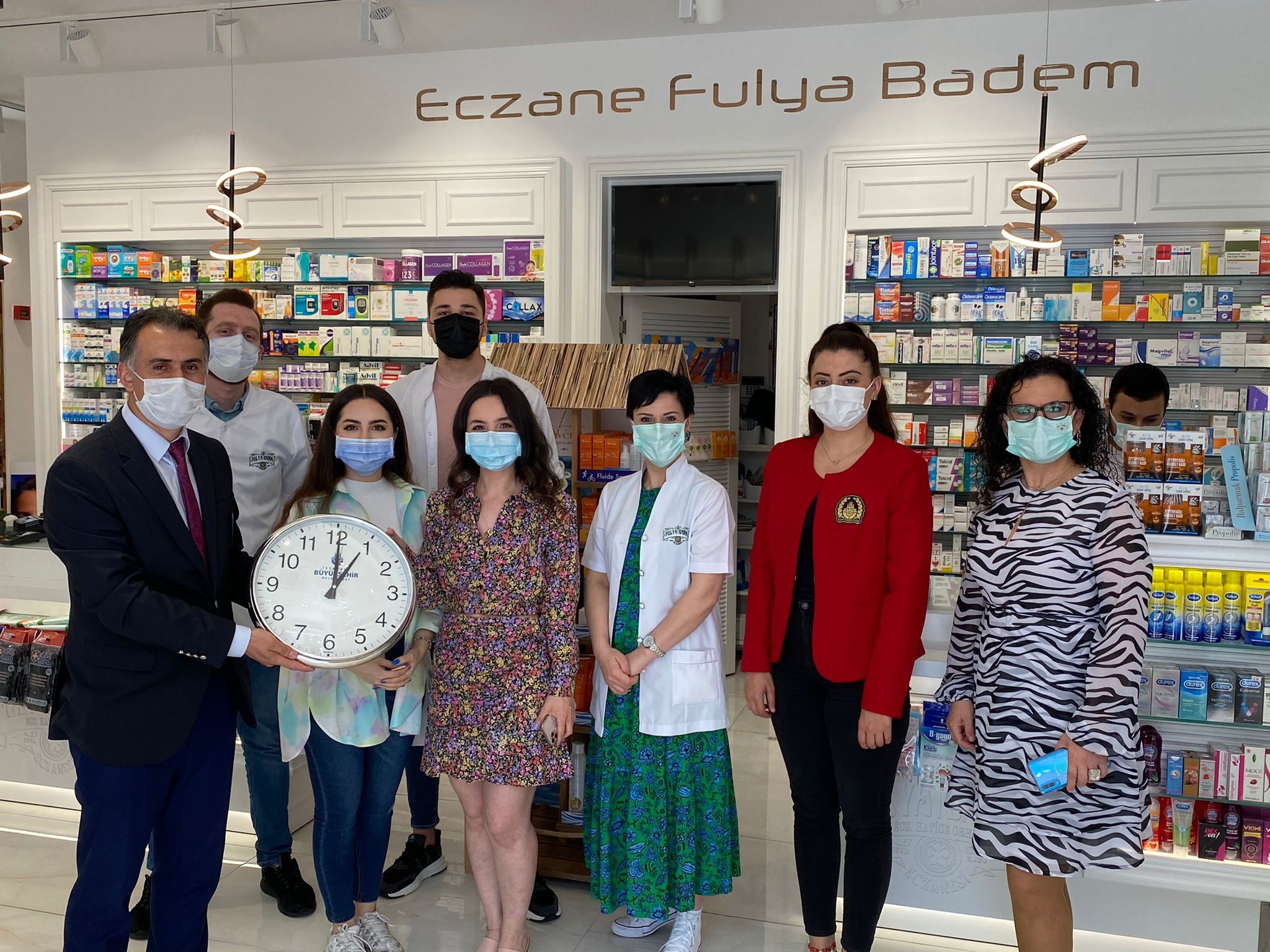 İBB’DEN DÜNYA ECZACILAR GÜNÜ KUTLAMASI