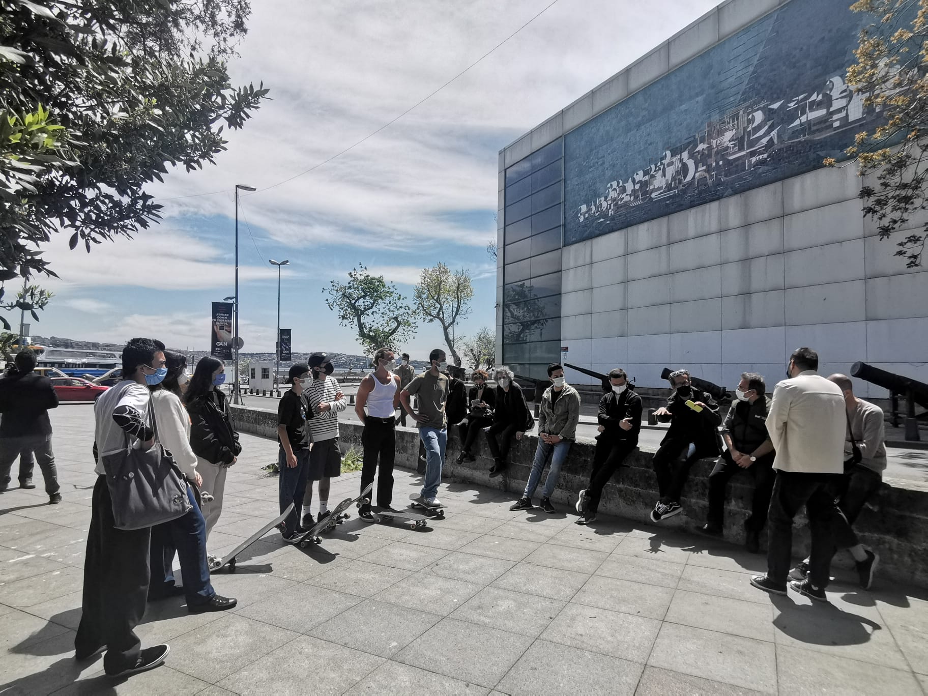 İBB KAYKAY YAPAN GENÇLERLE BULUŞTU