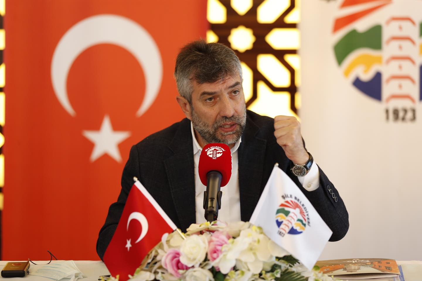 Belediye Başkanı İlhan Ocaklı:Akçakese Sahilimiz, Akçakeseli hemşehrilerimizin Ücretsiz Kullanımına Sunulacaktır.