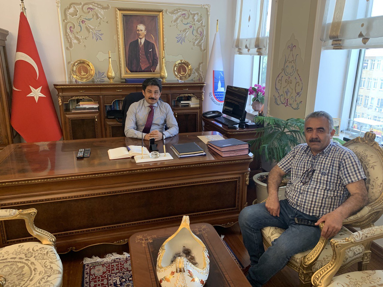 AHA BÖLGE MUHABİRİ DURMUŞ ACAR ÜSKÜDAR KAYMAKAMI MURAT SEFA DEMİRYÜREK’İ MAKAMINDA ZİYARET ETTİ