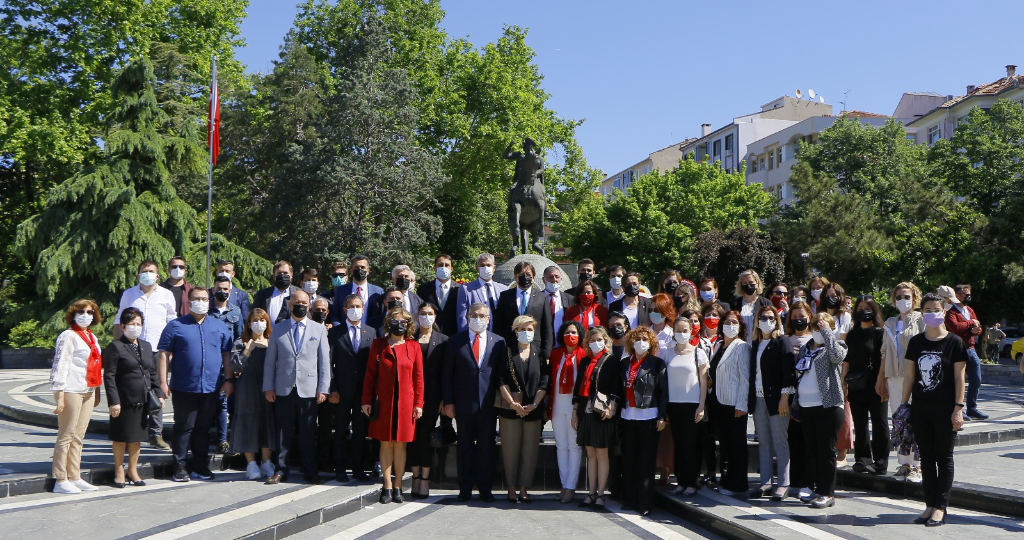19 Mayıs Atatürkü Anma Gençlik ve Spor Bayramı Kırklarelinde Törenle Kutlandı