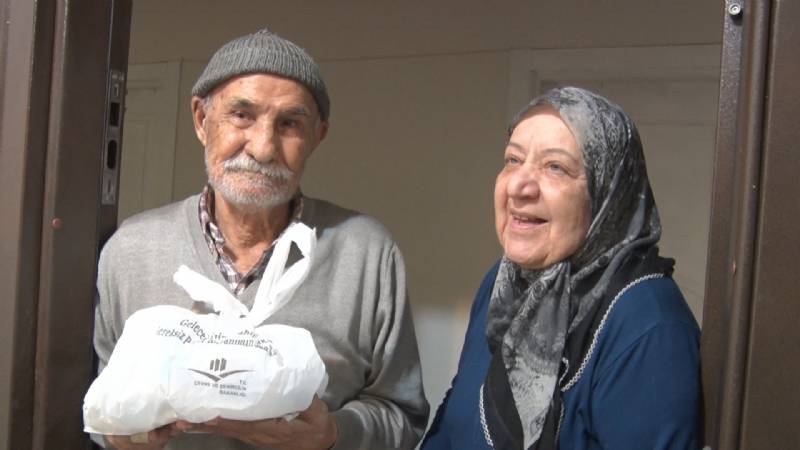 Mersin Büyükşehir, Pandemide 1 Milyon Paket Yemek Dağıttı