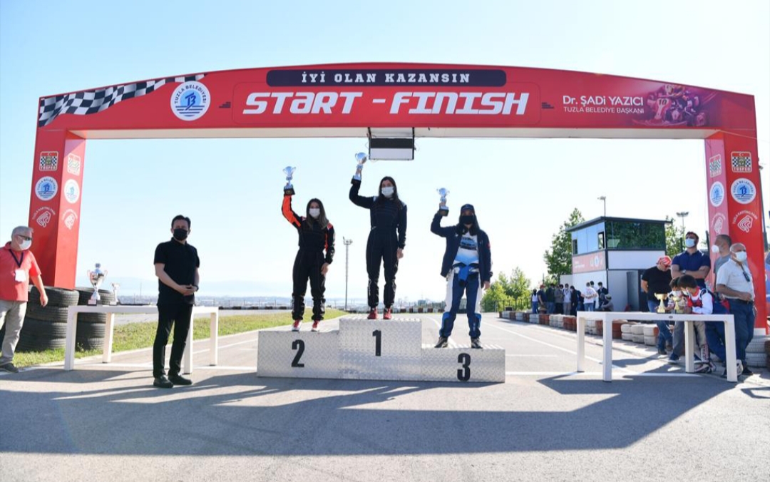 TÜRKİYE KARTİNG ŞAMPİYONASI’NIN İLK AYAĞI TUZLA’DA YAPILDI