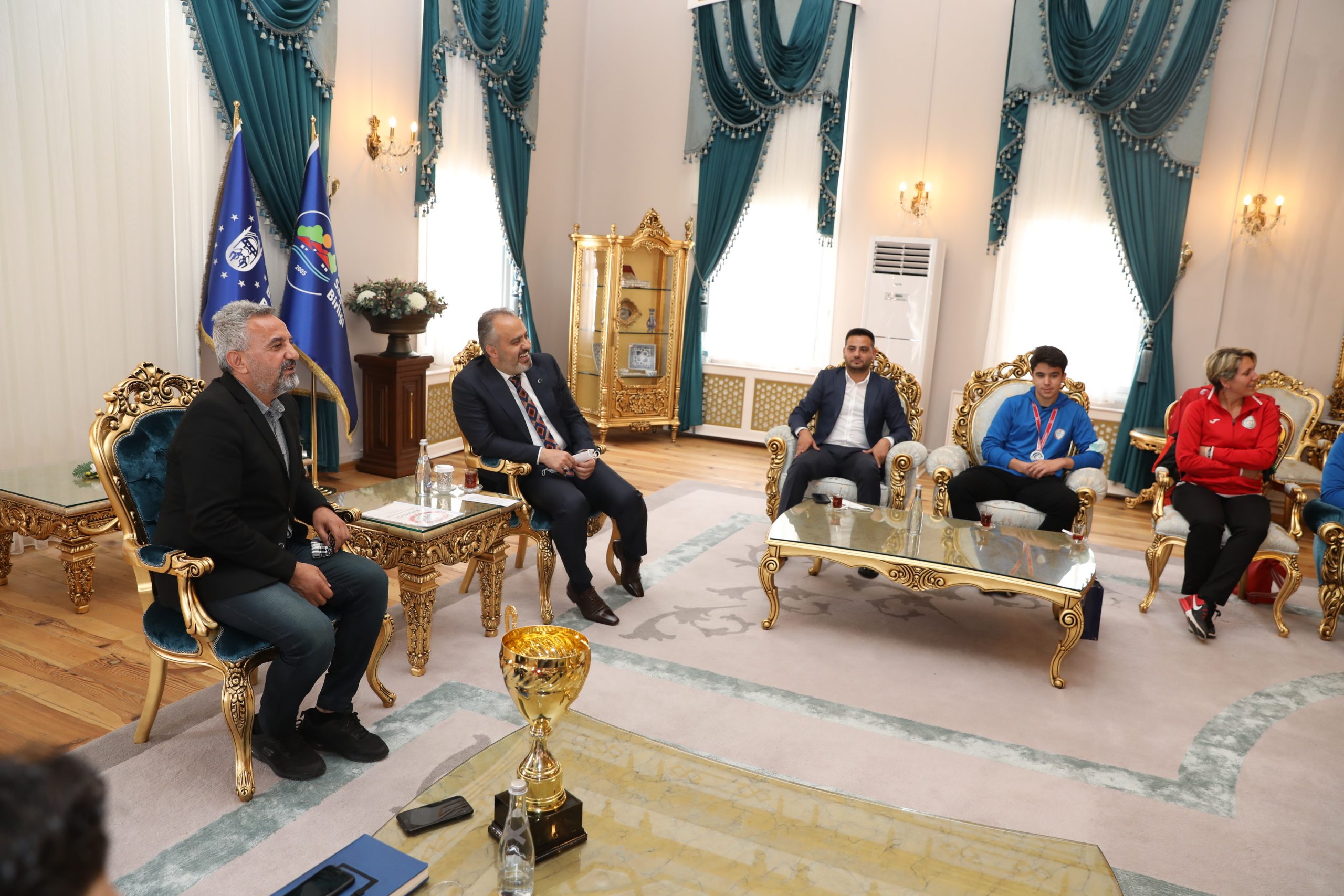 Tarih yazan sporculardan Başkan Aktaş’a ziyaret