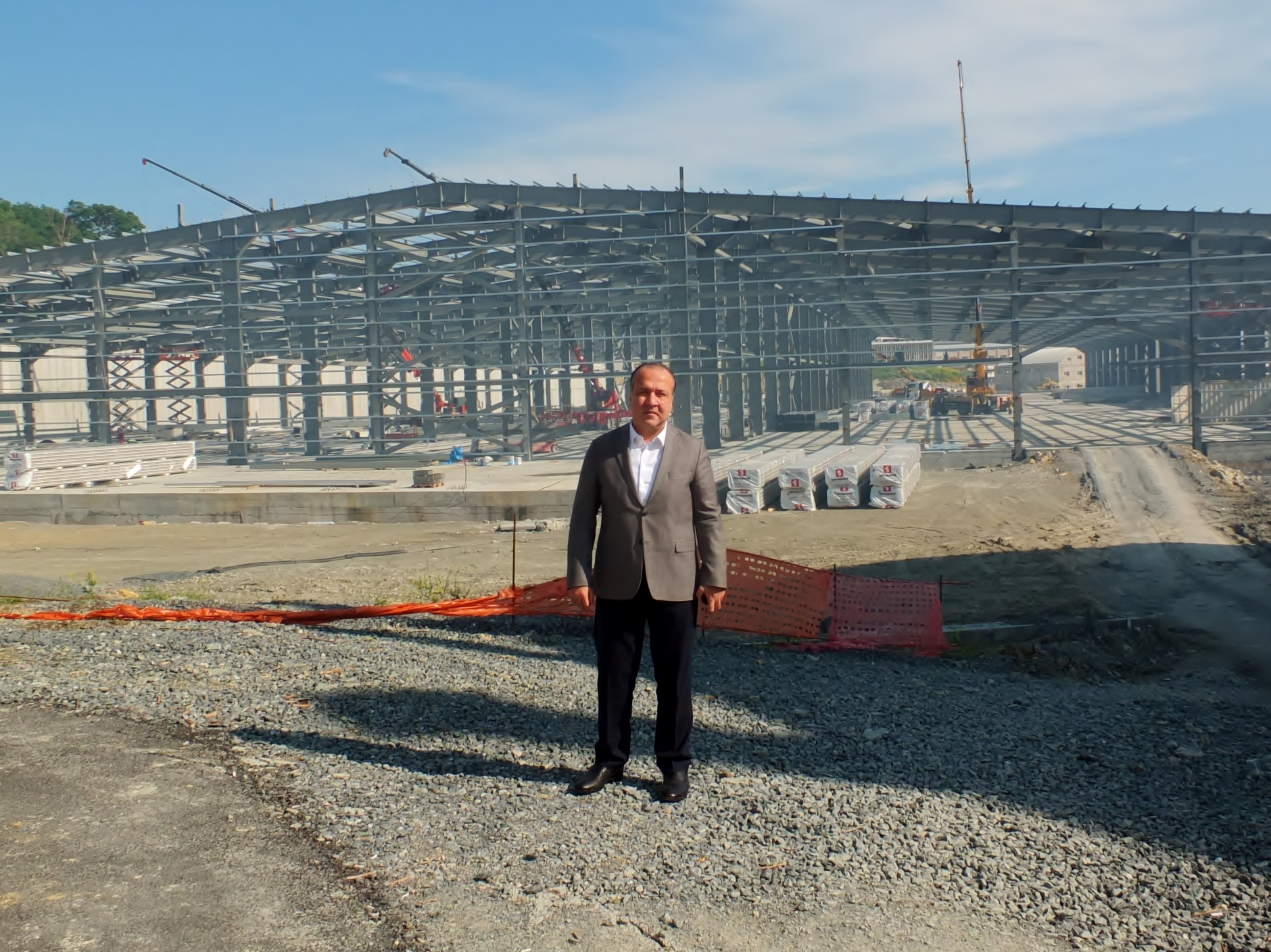 İBB TÜRKİYE’NİN EN BÜYÜK EKŞİ MAYALI EKMEK FABRİKASINI KURUYOR