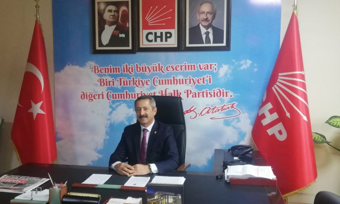 CHP’Lİ BOZDEMİR’E HASTA YATAĞINDA ZİYARETÇİ AKINI
