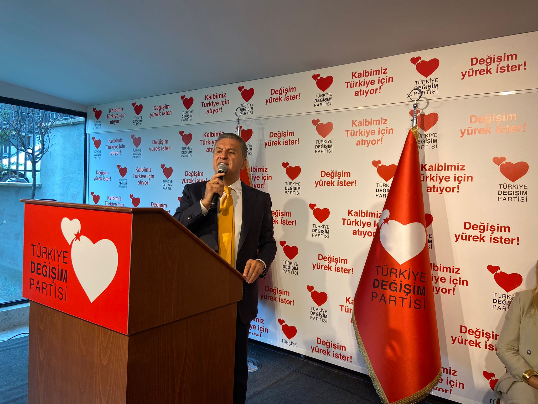 TDP LİDERİ SARIGÜL: KIRILAN KALPLERİ ONARMAK, SEVGİ TOHUMLARI YEŞERTMEK İÇİN GELİYORUZ