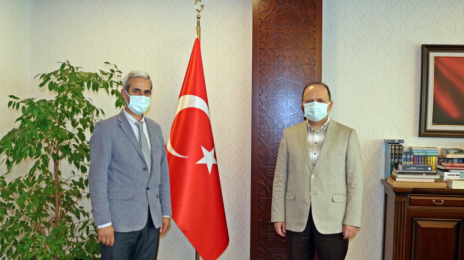 Çiçeği burnunda muhtar Güzey’den Kaymakam Dallı’ya ziyaret