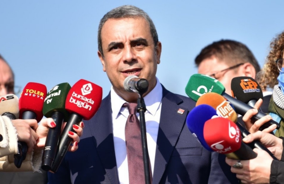 CHP’li Başkan Karaca: “Bursa’yı soyup soğana çevirecekler! Alinur Aktaş 15 milyon trafik cezası garantili EDS sistemi kuruyor”