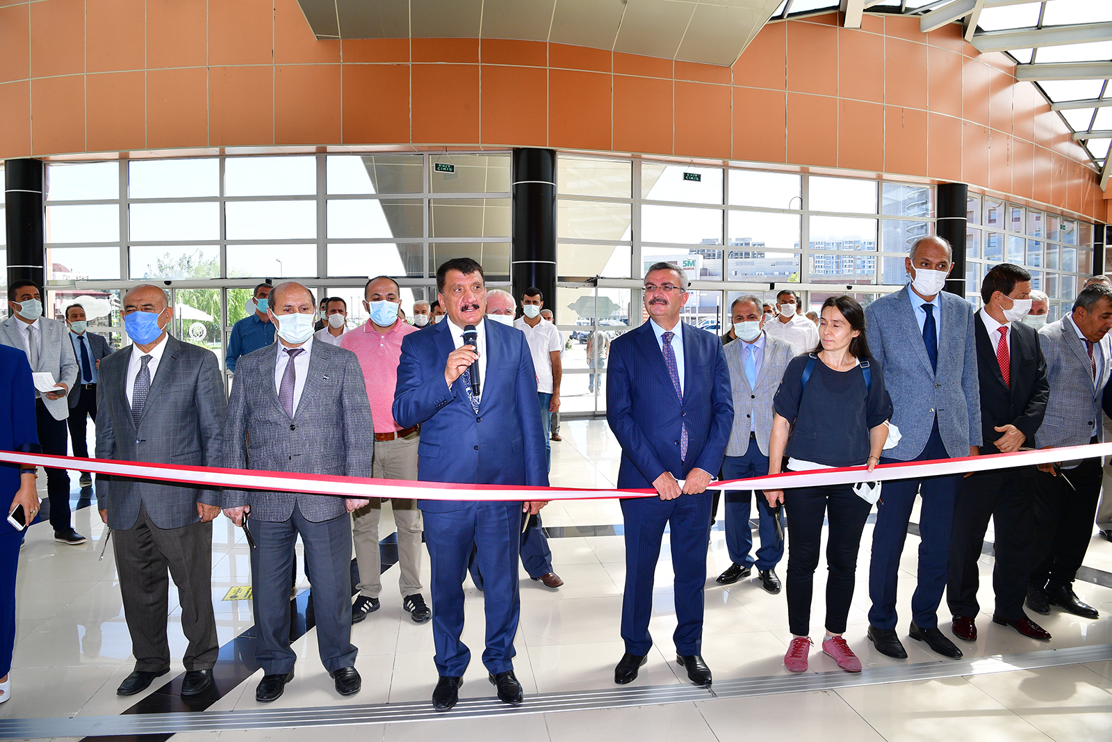 Başkan Gürkan ‘Çekirdekten Meyveye Kayısı’ fotoğraf sergisinin açılışı,yaptı