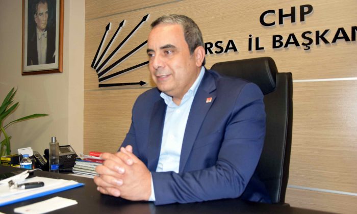 CHP’Lİ BAŞKAN KARACA: “AKP HÜKÜMETİ BURSA’DA TEL TEL DÖKÜLÜYOR”