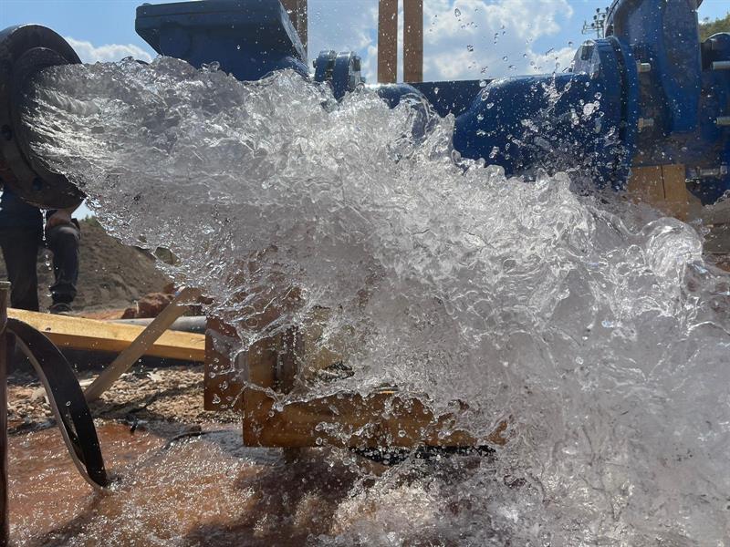 TUNCELİ’NDEN SULAR FIŞKIRDI