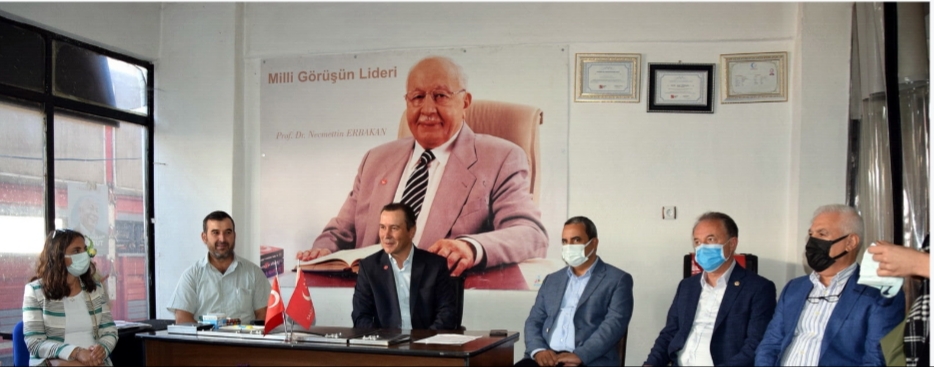 Cumhuriyet Halk Partisi Bursa İl Başkanı İsmet Karaca, beraberindeki heyetle birlikte Keles ilçesine adeta çıkarma yaptı.