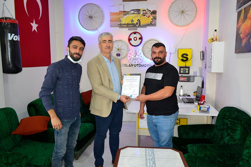 ZİLE TİCARET VE SANAYİ ODASININ MESLEKİ YETERLİLİK BELGELERİ SAHİPLERİNİ BULDU