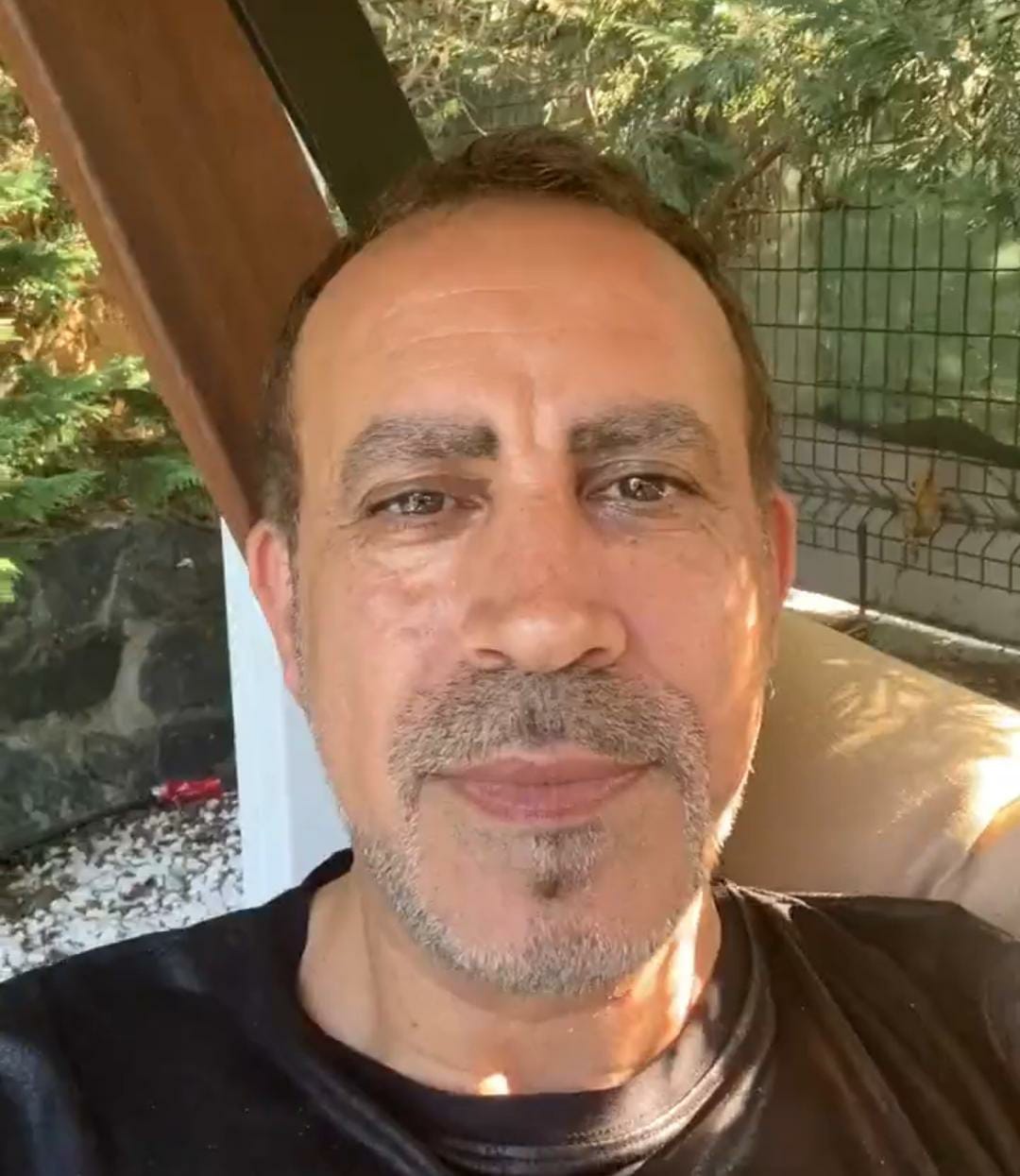 Ünlü Şarkıcı Haluk Levent Koronavirüse Yakalandı