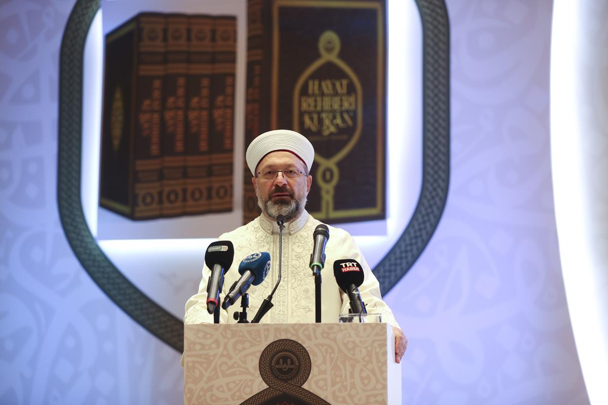 “‘Toplumu din konusunda aydınlatma’ Anayasal görevimiz”